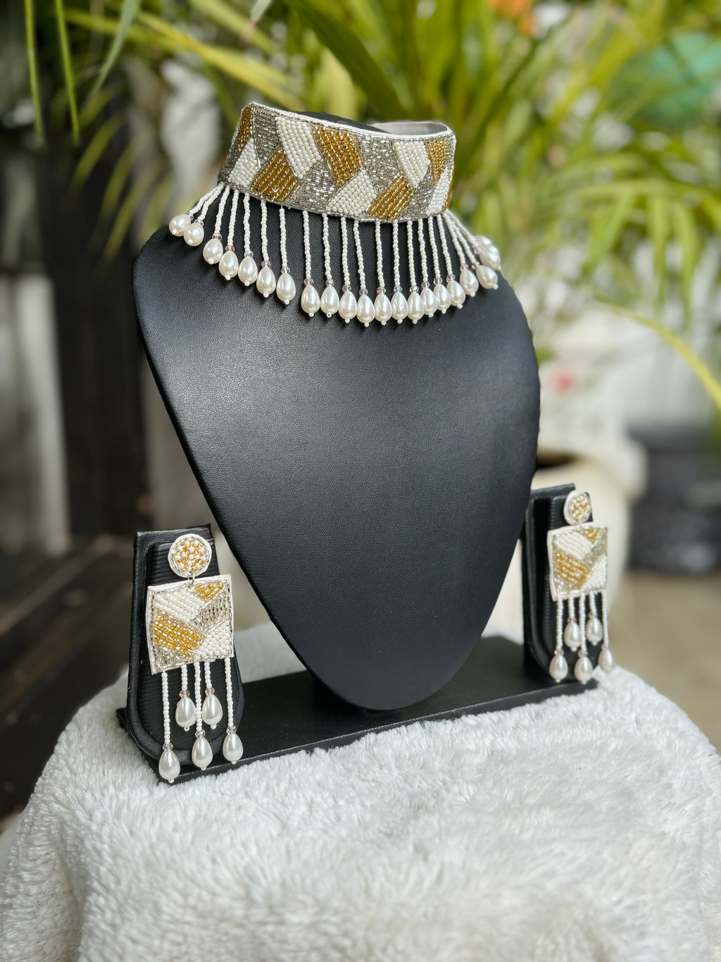 Zara Neckpiece