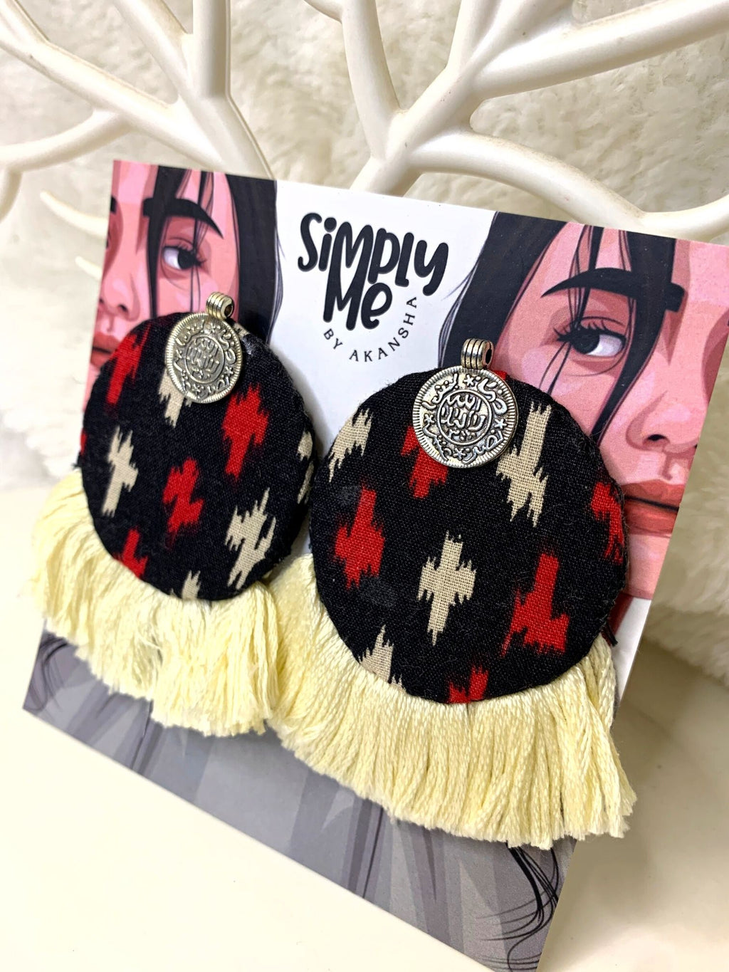 Ikat fringes round Stud